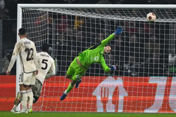 Mile Svilar: L'Ascesa di un Portiere Moderno